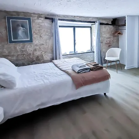 Bed & Breakfast Les Du Roc 3*