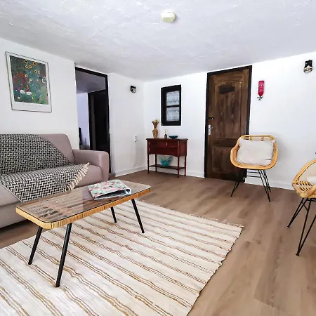 Les Du Roc Bed & Breakfast Le Roc