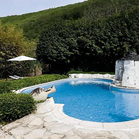 Les Du Roc Bed & Breakfast Le Roc
