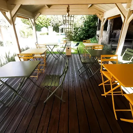 Les Du Roc Bed and breakfast Le Roc