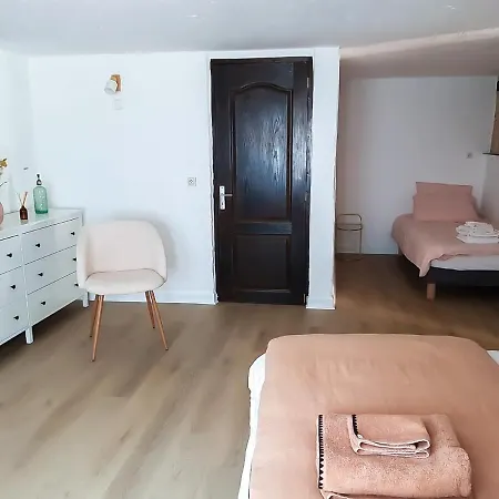 Les Du Roc Couette-café Le Roc