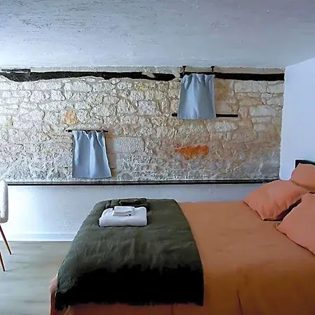 Les Du Roc Couette-café 3*